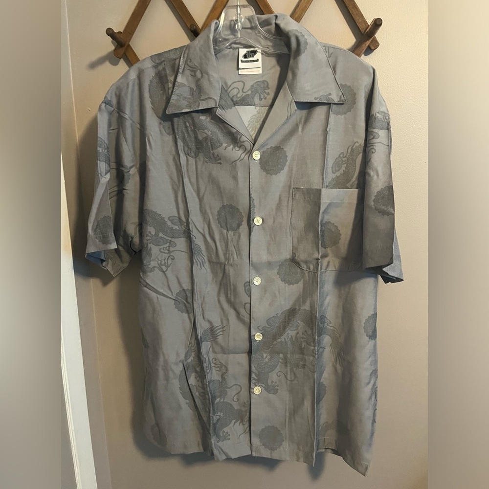 Vintage men’s bowler camp shirt with dragons size large